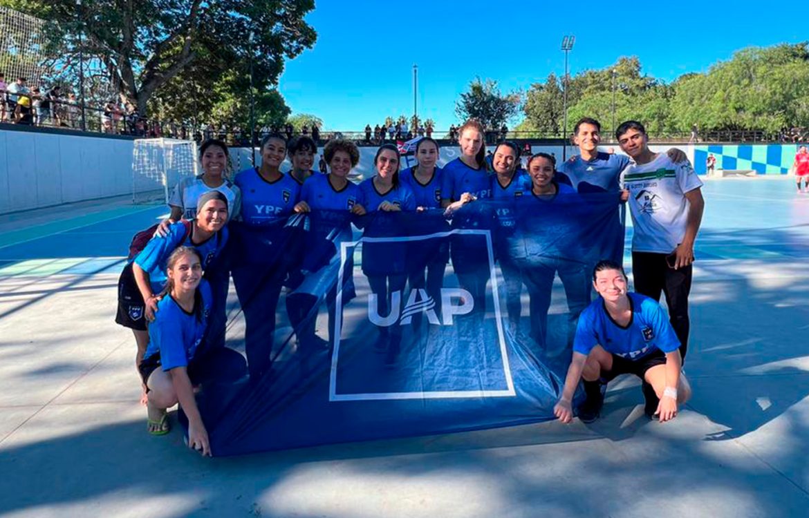 Equipo femenino UAP de Futsal
