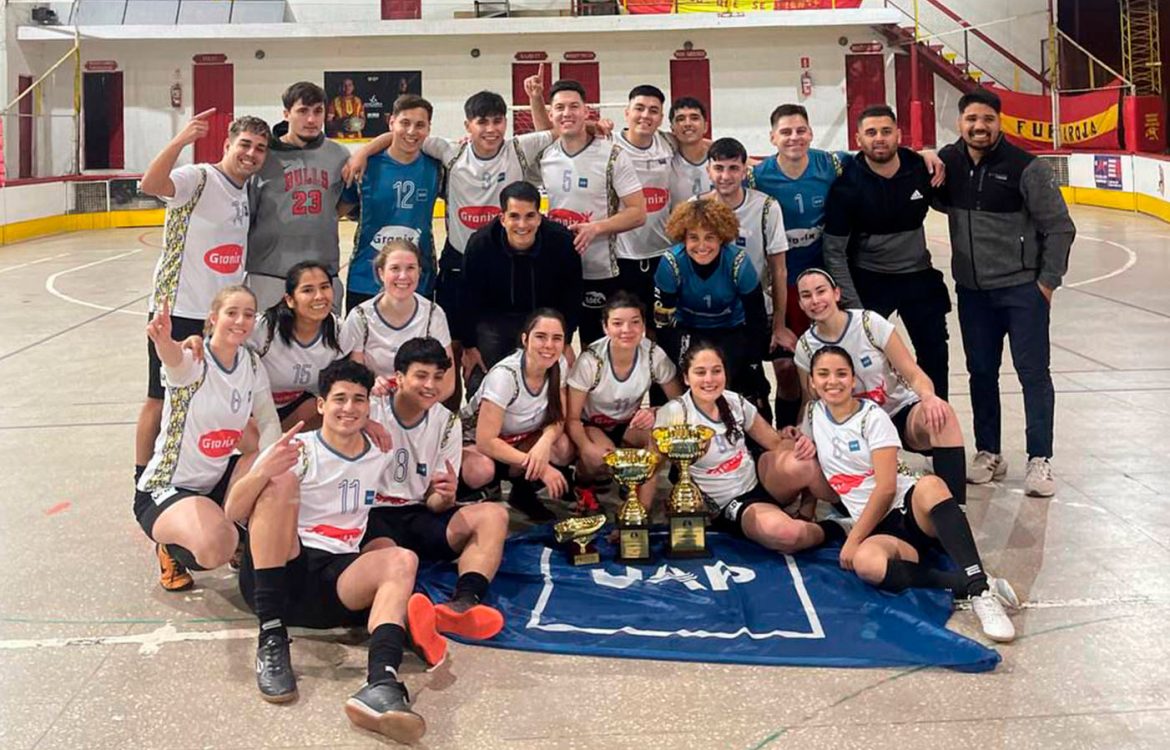 Equipos deportivos de la UAP son los campeones del torneo de Futsal de Paraná