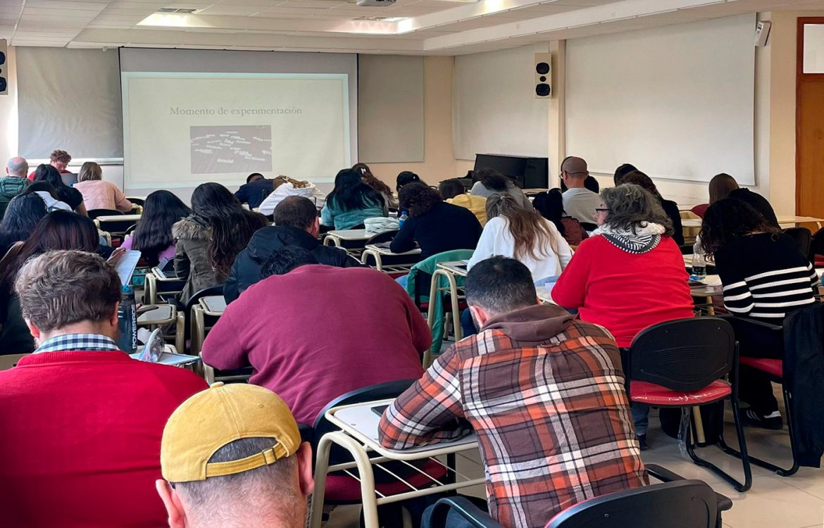 Taller de escritura de cuentos en la UAP