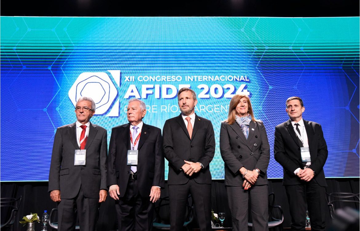 Autoridades de AFIDE y del gobierno de Entre Ríos presentes en el Congreso