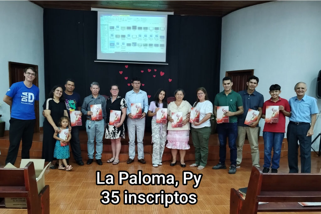 Miembros de la iglesia adventista La Paloma.