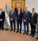 Autoridades del gobierno nacional junto a representantes de la IASD y de la UAP