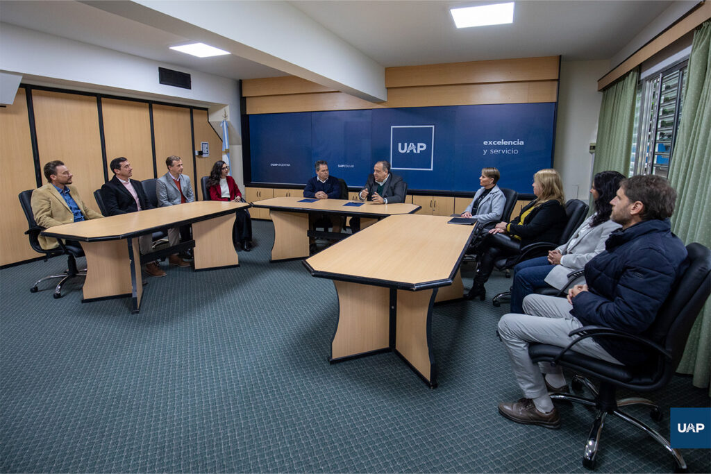 Mesa representativa del PTP y UAP.