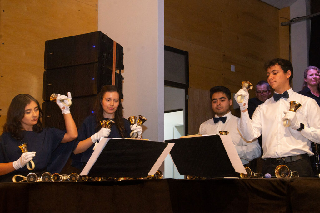 Coro de Campanas en su presentación en Paraná.