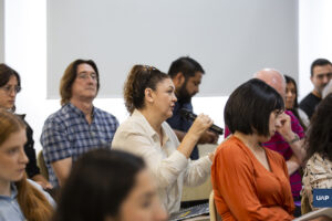 Docentes participando de las jornadas de capacitación.
