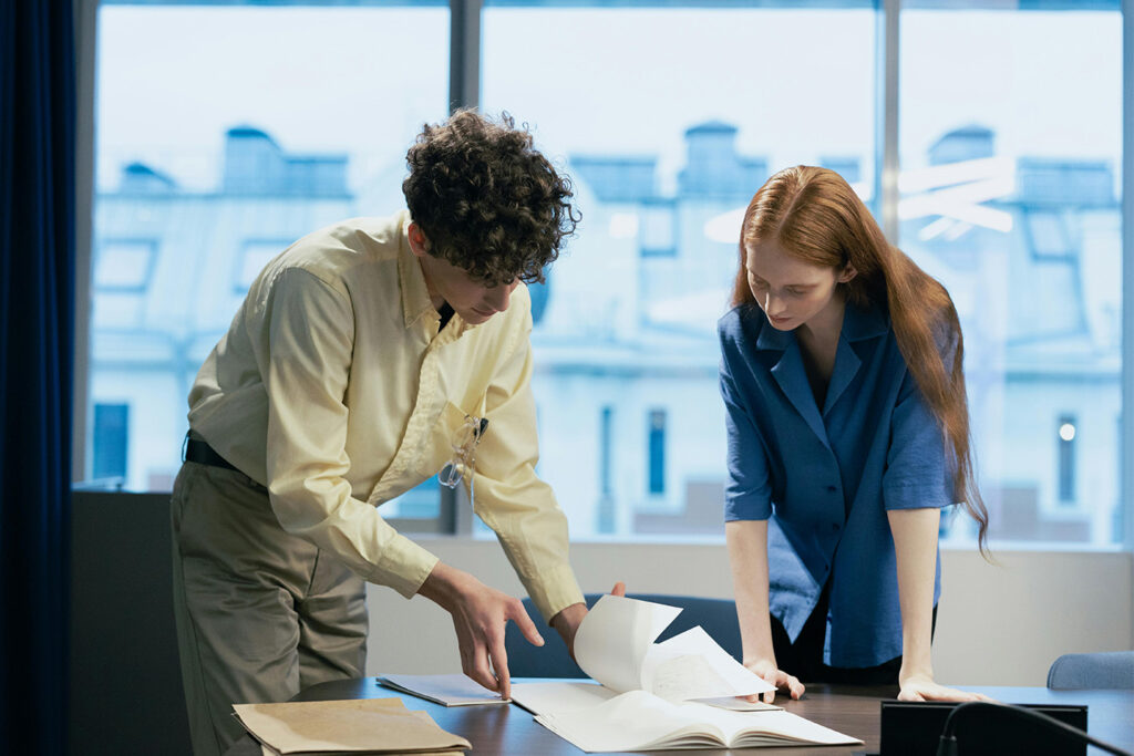 La Universidad suma becarios doctorales a su equipo de investigadores