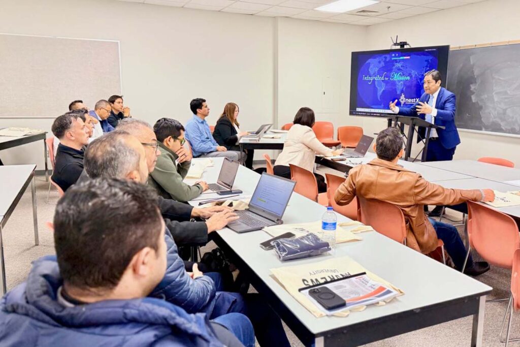 Representantes de universidades adventista del continente americano presentes en la asamblea NEST X.