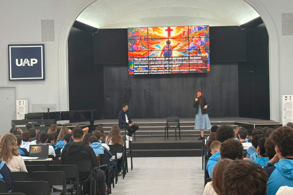 Convención Misionera en el IAP: «La felicidad consiste en seguir la voluntad de Dios»