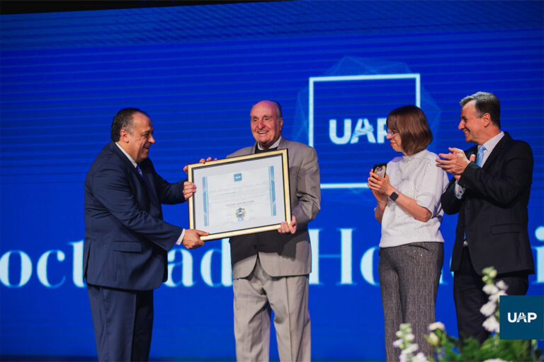 EDIT_portada_Honoris Causa al Dr. Aecio Cairus_