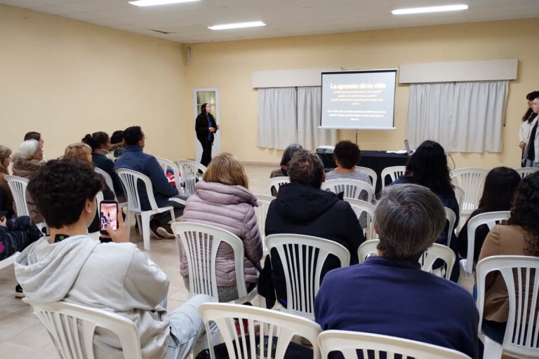 La carrera de Psicología UAP colaboró en talleres organizados por el Municipio