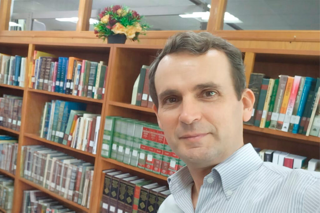 Investigación y docencia en la Facultad de Teología de la UAP: una oportunidad de desarrollo personal y académico