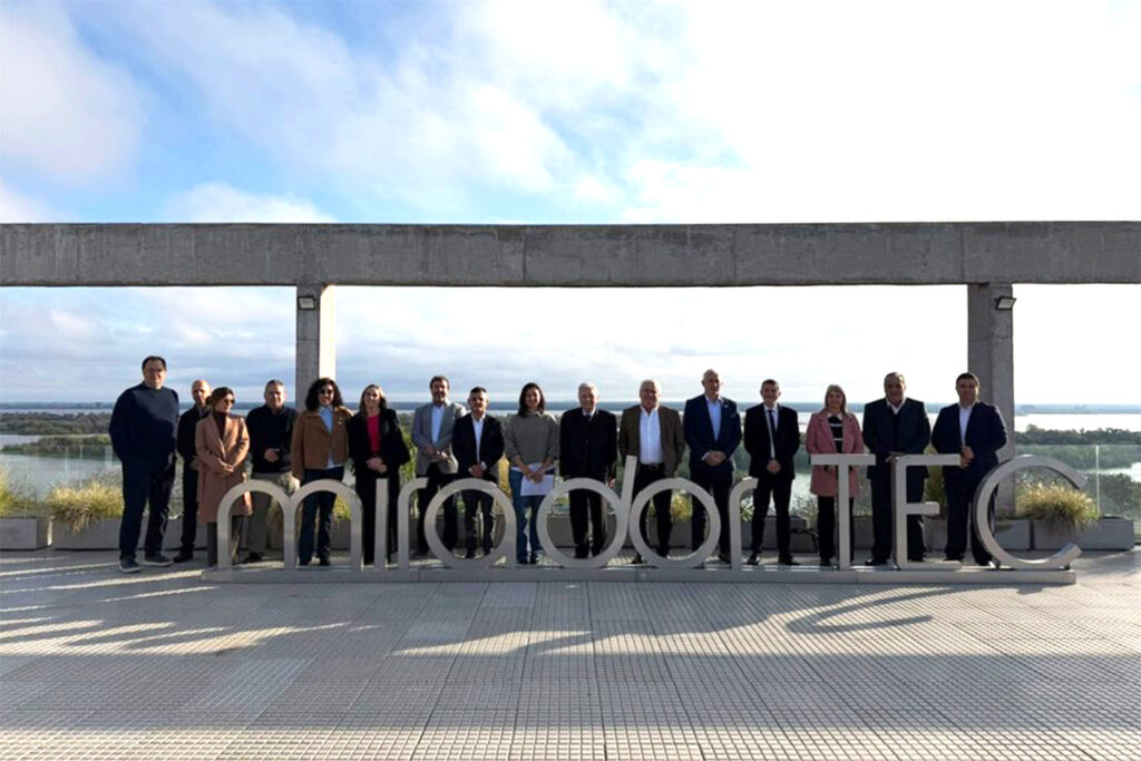 Innovación, formación y desarrollo regional: AFIDEER y MiradorTEC unen esfuerzos
