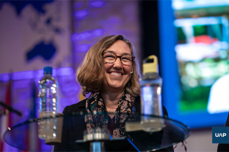 Marcia McEdward: «Cuando Dios llama, podemos confiar completamente en aquel que nos llamó»